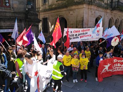 16-05-01 Primeiro de Maio Compostela 029.jpg